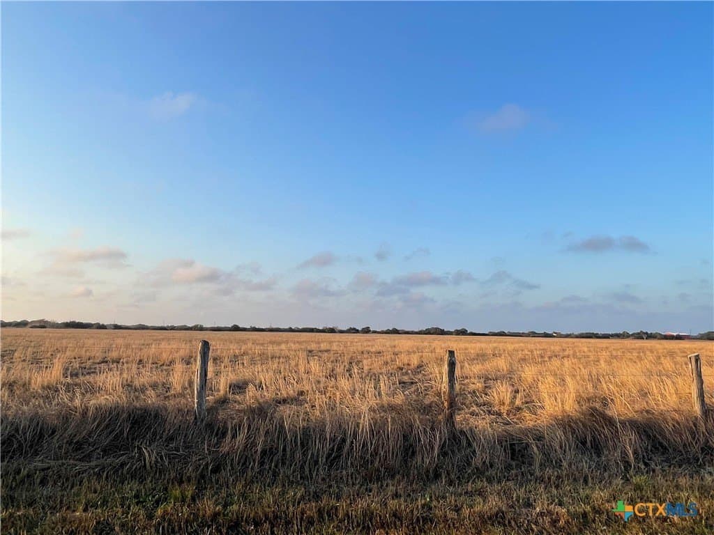 30 acres in Calhoun County featured view