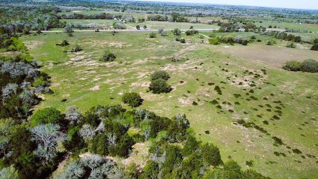 203.99 acres in Lavaca County - photo 10