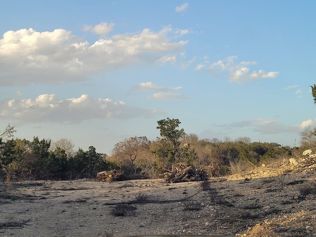 6.03 acres in Kerr County - photo 9