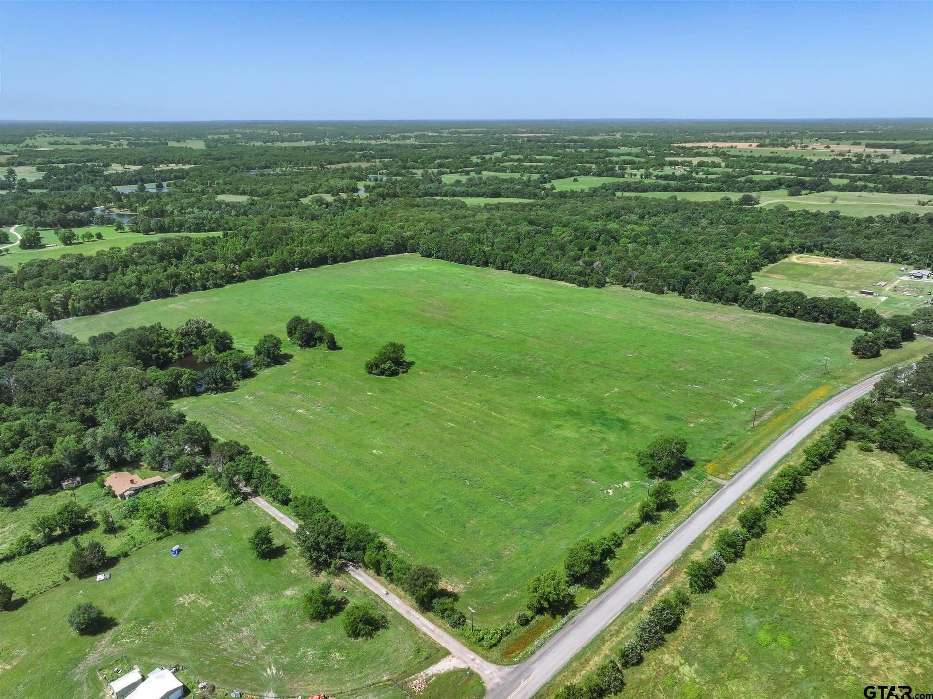10.71 acres in Van Zandt County gallery image 2