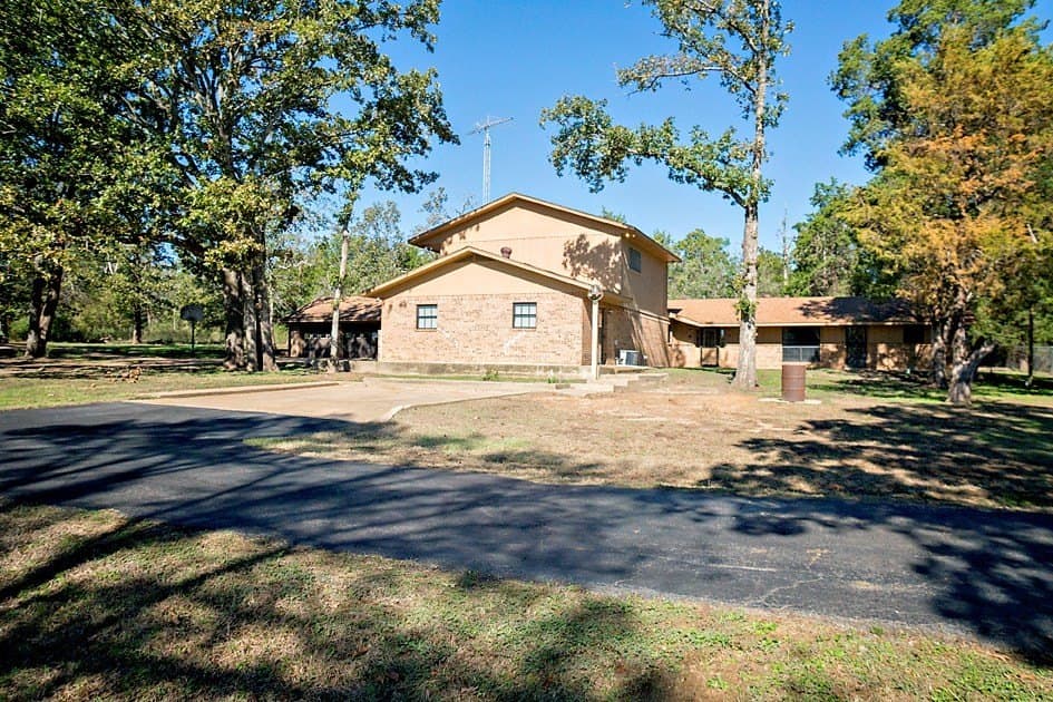 42.79 acres in HENDERSON County gallery image 3