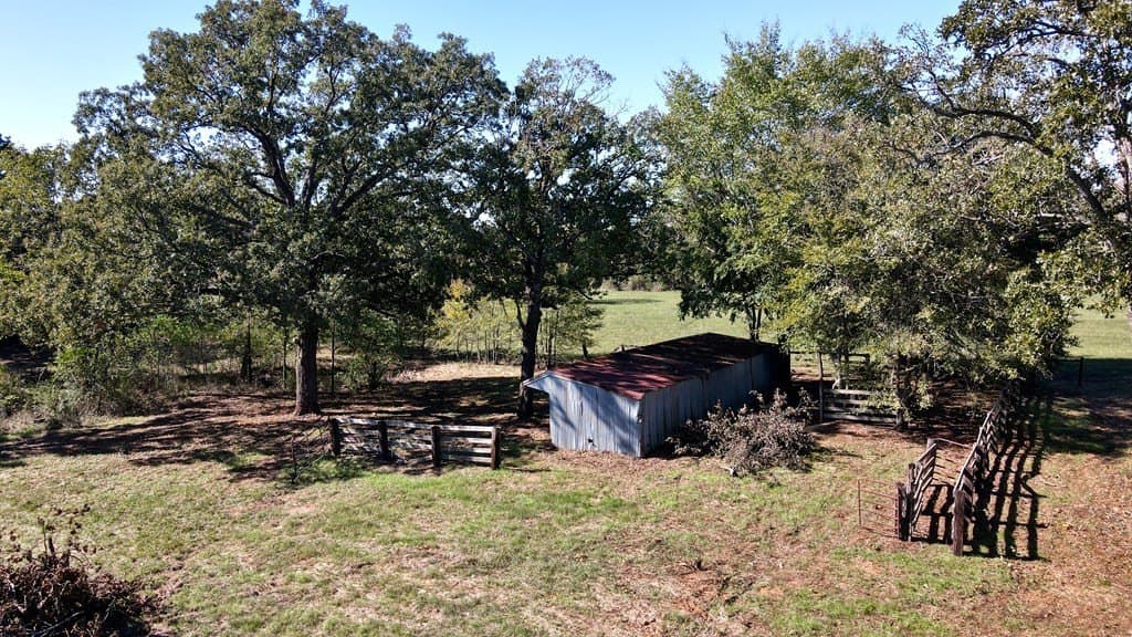 42.79 acres in HENDERSON County - photo 44