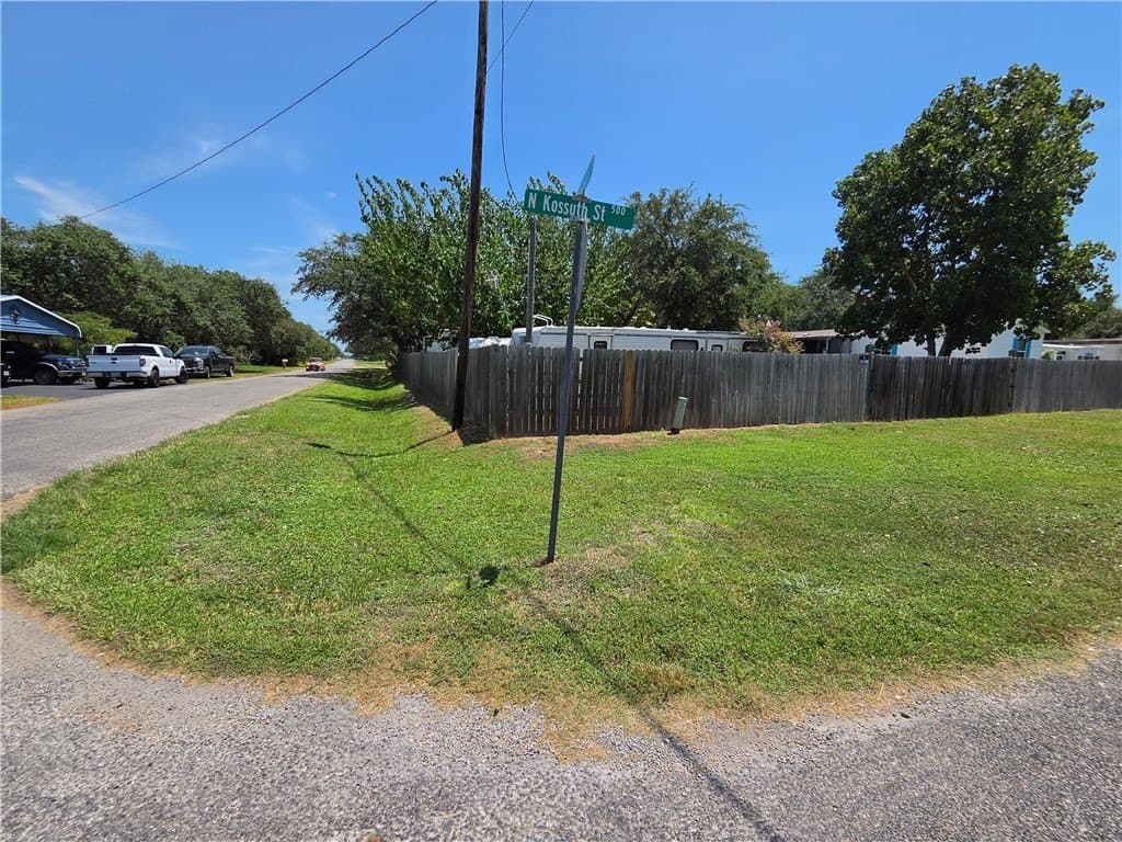 0.19 acres in Aransas County - photo 4