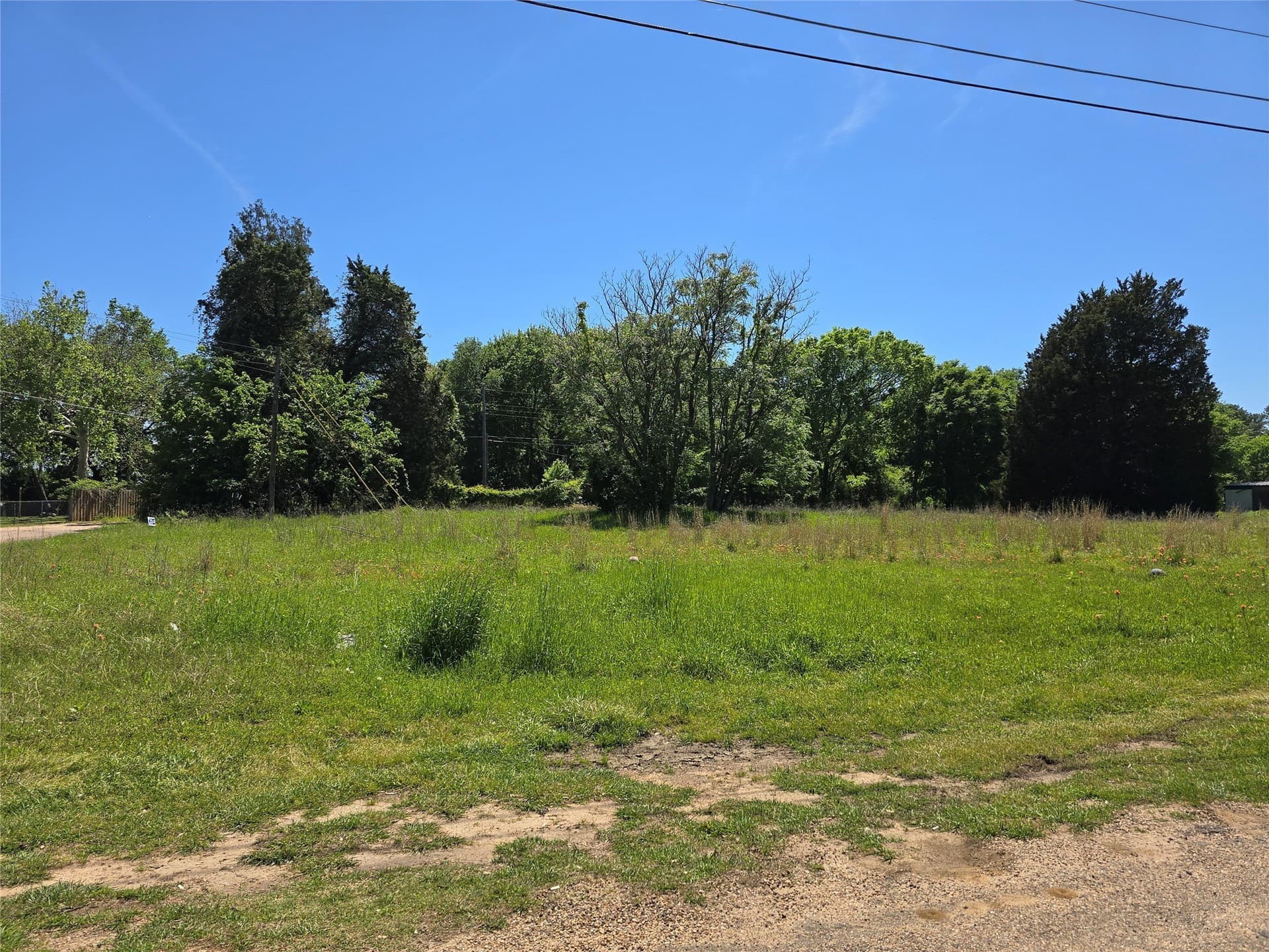 0.94 acres in Henderson County - photo 4