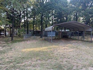 0.58 acres in Henderson County gallery image 4