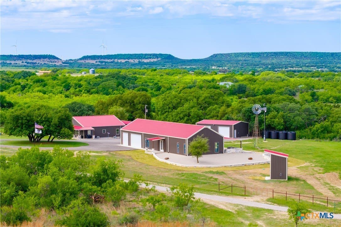 235 acres in Comanche County gallery image 2