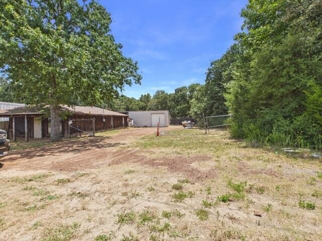 9,999 acres in Henderson County - photo 3