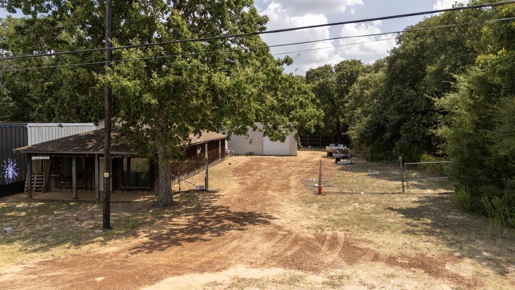 9,999 acres in Henderson County - photo 30