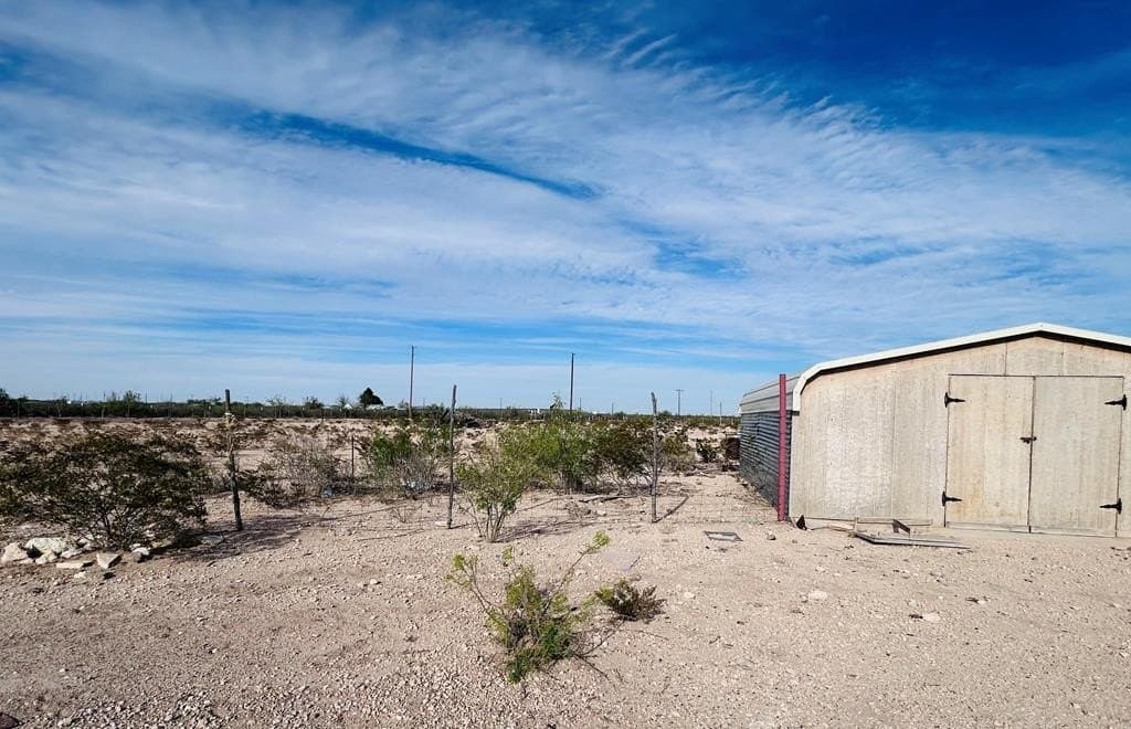 20 acres in Pecos County gallery image 2