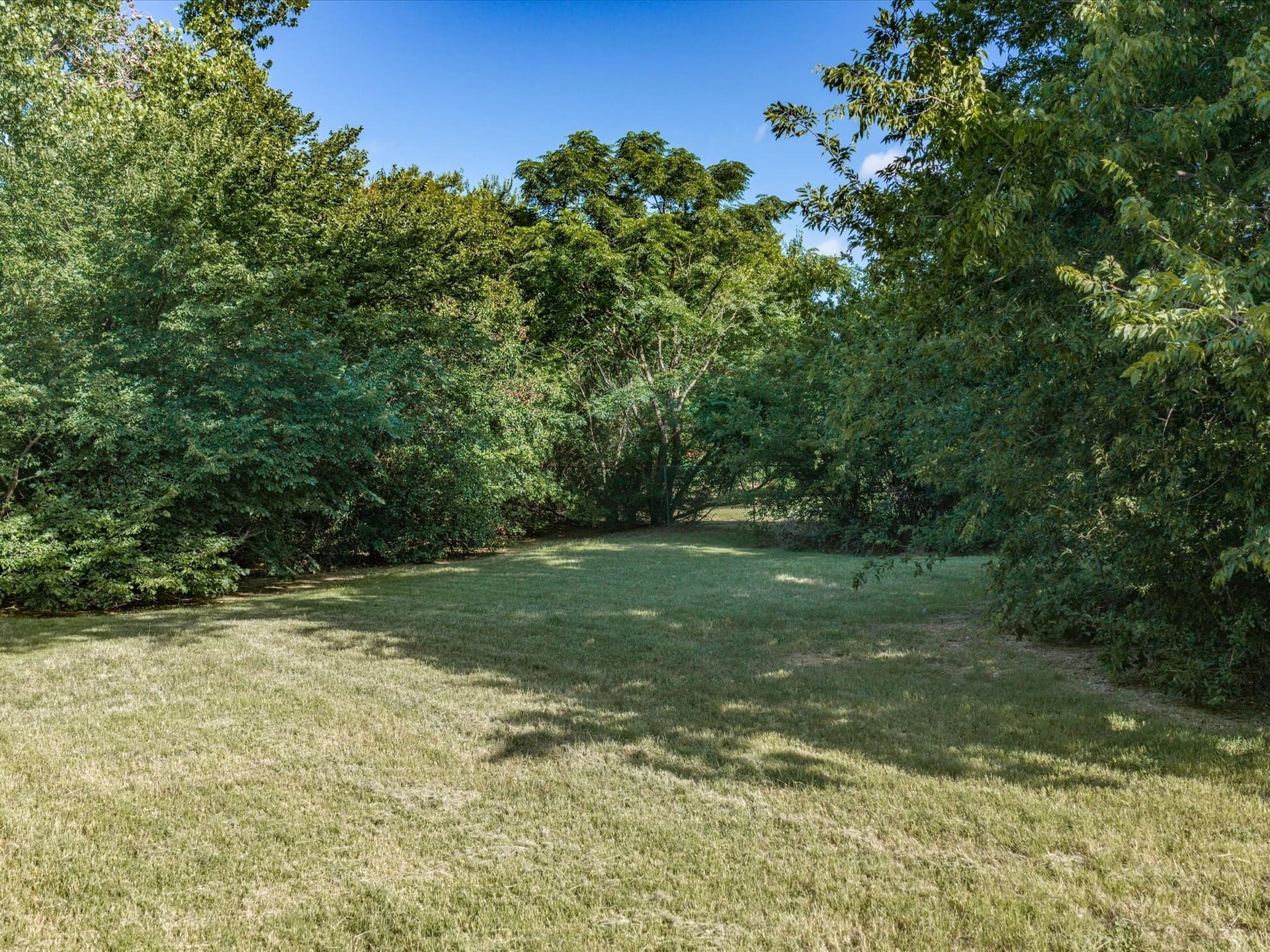 1.01 acres in Tarrant County - photo 7