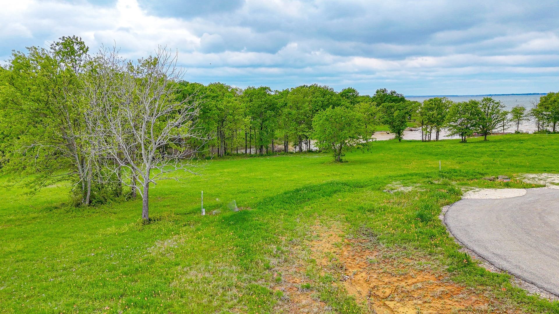 2.04 acres in Navarro County - photo 11