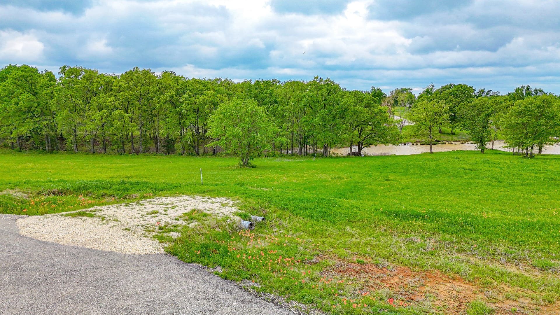 2.04 acres in Navarro County featured view