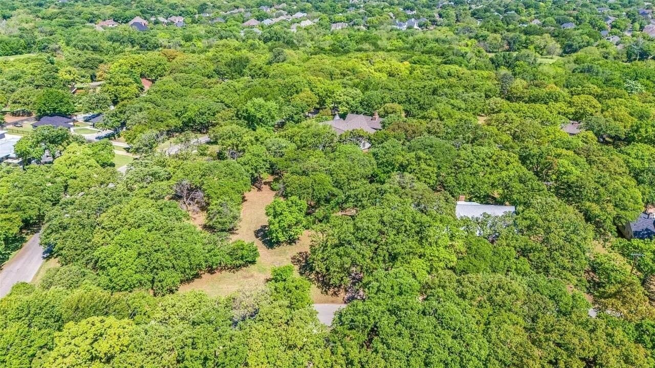 0.9 acres in Tarrant County - photo 3