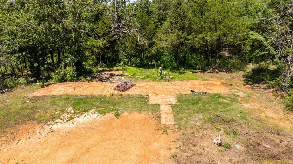 5.6 acres in ANDERSON County - photo 9