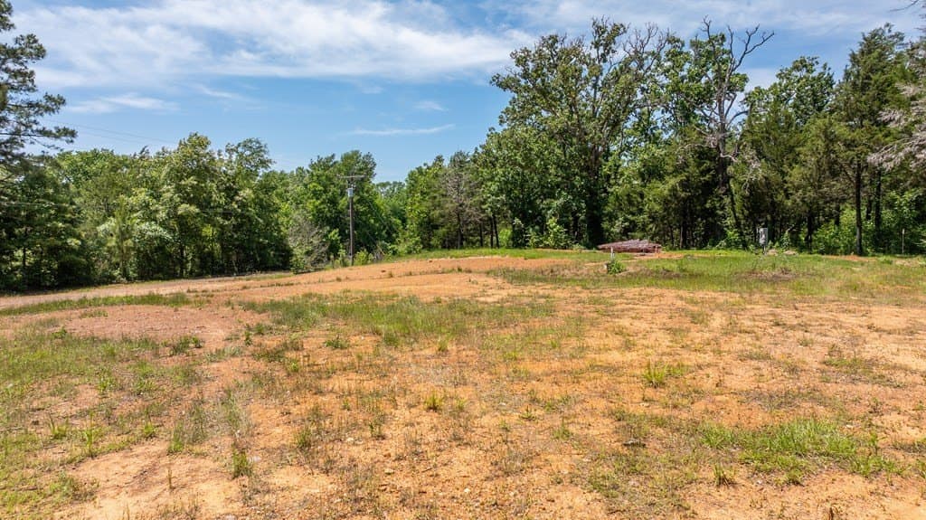 5.6 acres in ANDERSON County - photo 8
