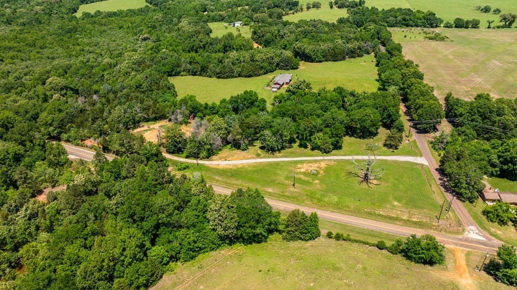 5.6 acres in ANDERSON County - photo 15