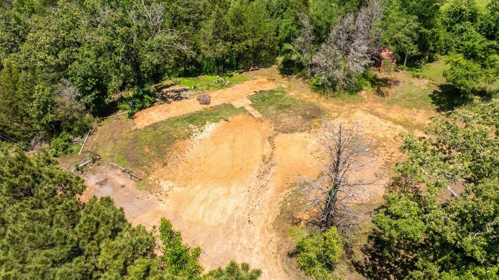 5.6 acres in ANDERSON County - photo 13