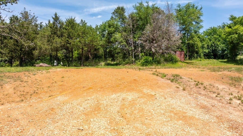 5.6 acres in ANDERSON County - photo 7