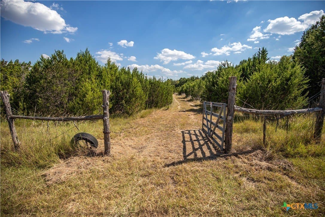 9.58 acres in Bell County - photo 12