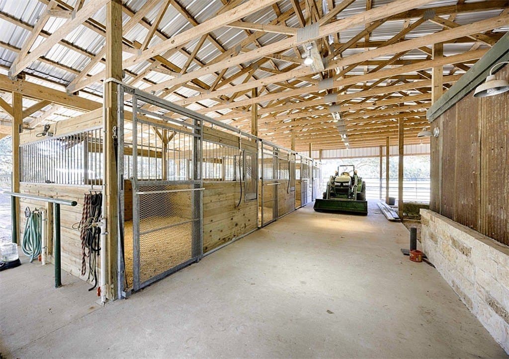 55 acres in Lavaca County gallery image 4