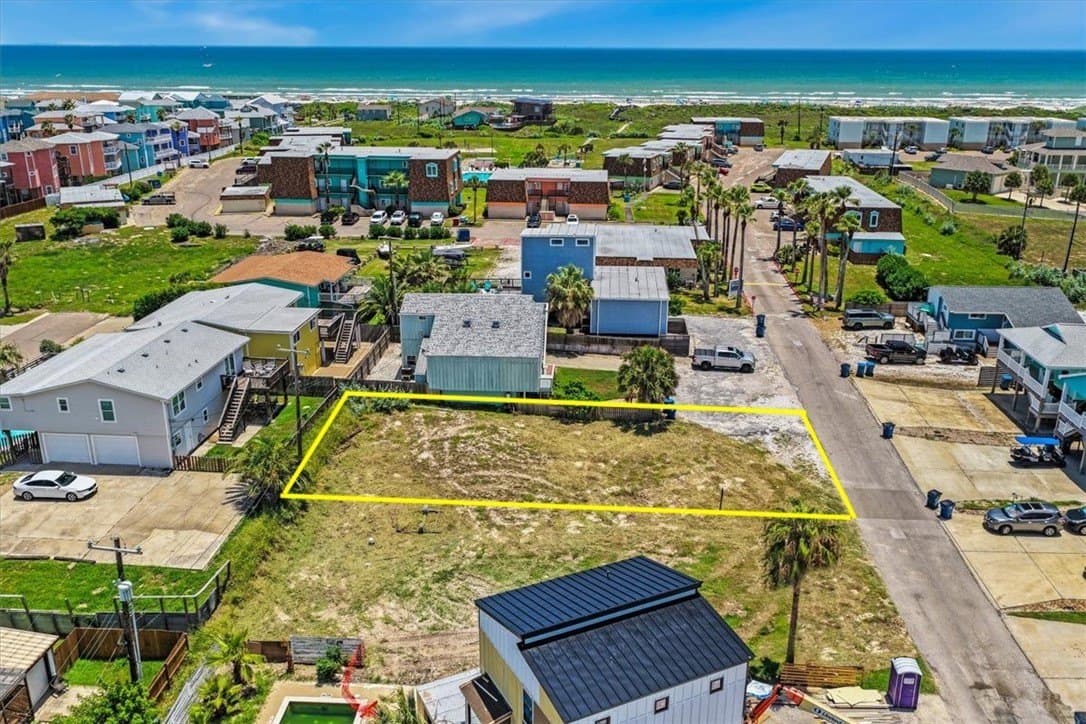 0.12 acres in Nueces County