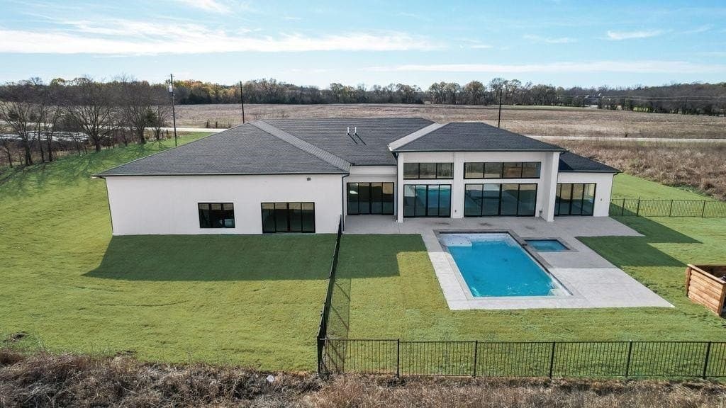 10 acres in Collin County gallery image 4