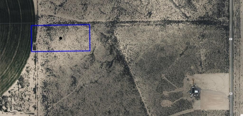 5.72 acres in Reeves County gallery image 4