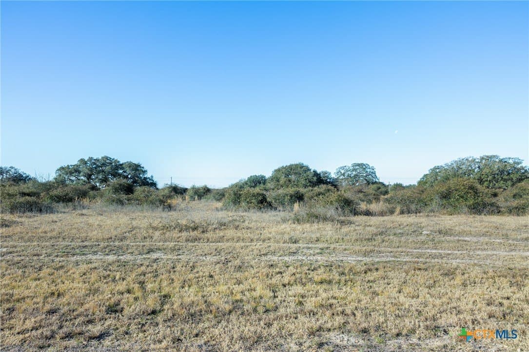 6 acres in Victoria County featured view