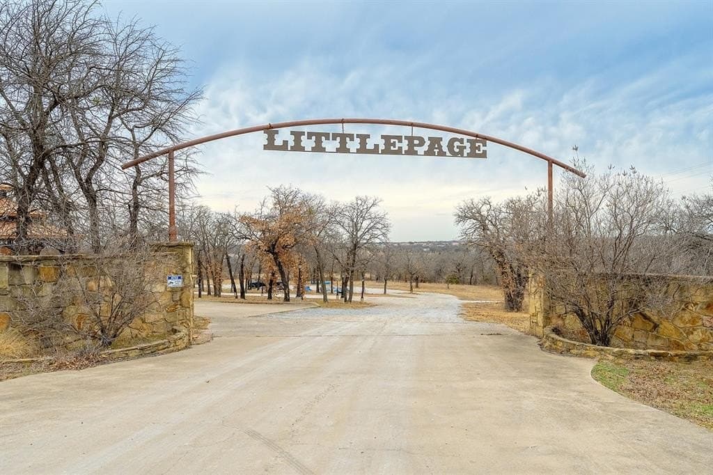 5.01 acres in Parker County gallery image 3