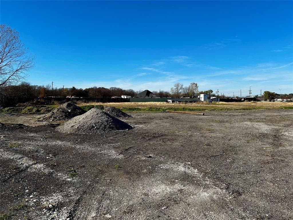 11.03 acres in Dallas County gallery image 2