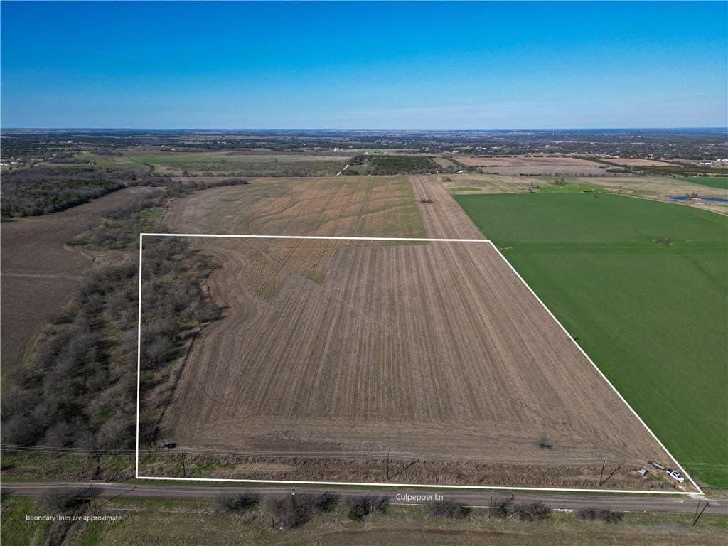 30 acres in McLennan County gallery image 2