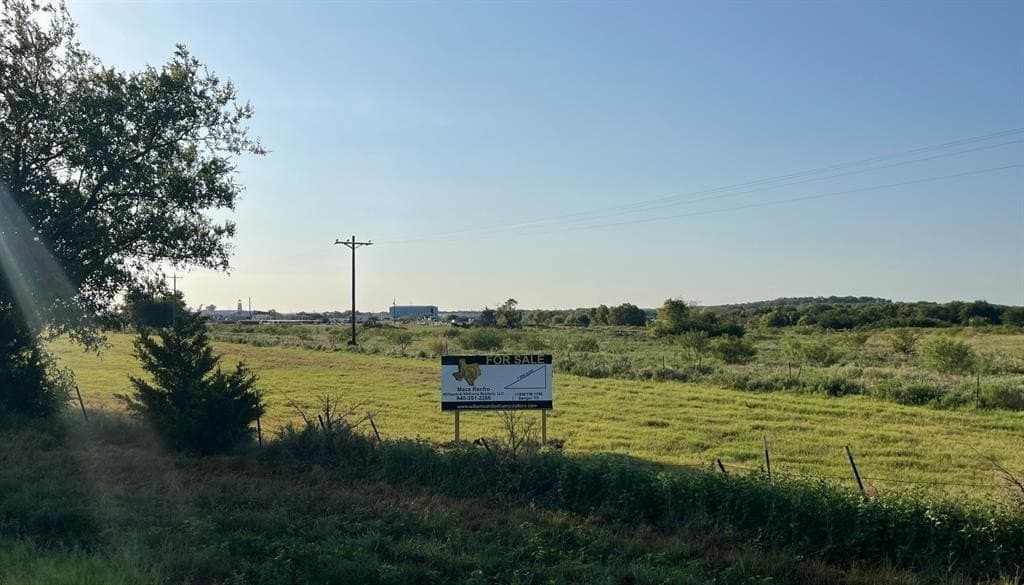 8 acres in Denton County featured view