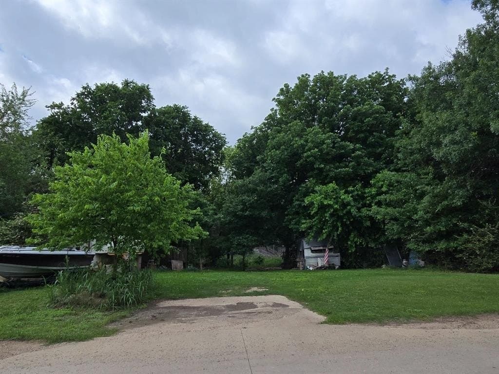 0.88 acres in Ellis County