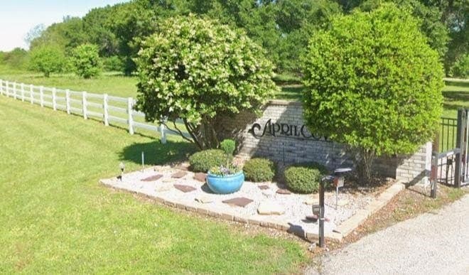 0.69 acres in Freestone County