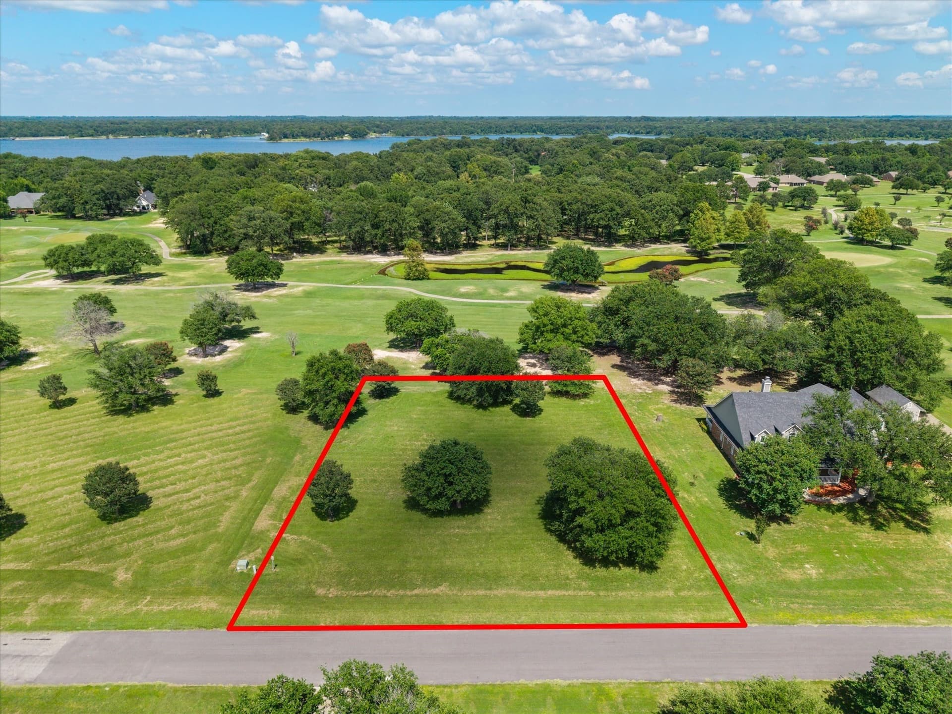 0.52 acres in Wood County
