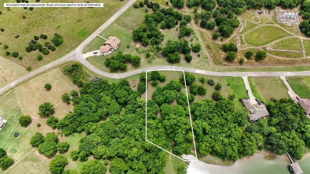 1.29 acres in Navarro County gallery image 2