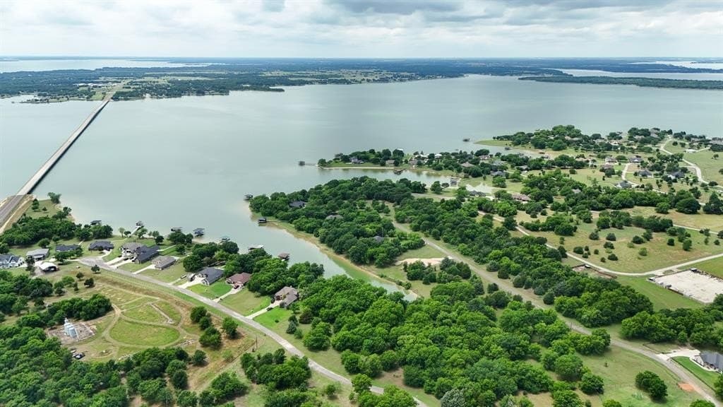1.29 acres in Navarro County gallery image 4
