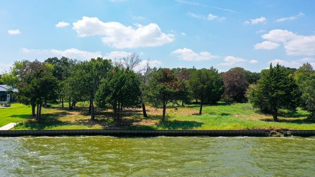 2.69 acres in Henderson County - photo 2