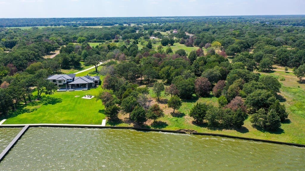 2.69 acres in Henderson County - photo 3