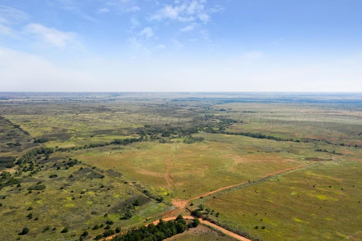 640 acres in Wheeler County - photo 2
