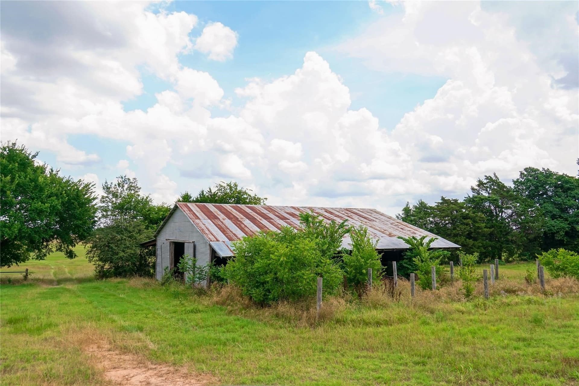 35.27 acres in Grayson County