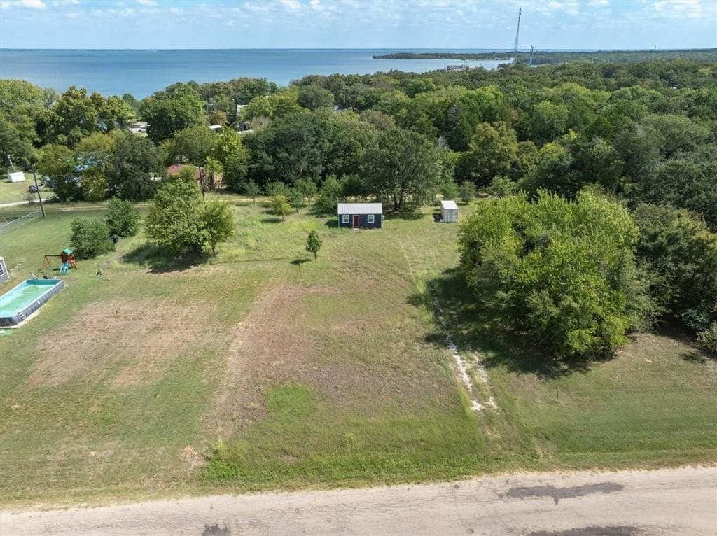 0.68 acres in Hunt County