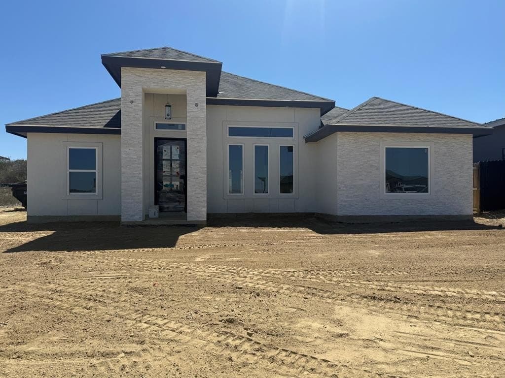 5,500 acres in Maverick County gallery image 2