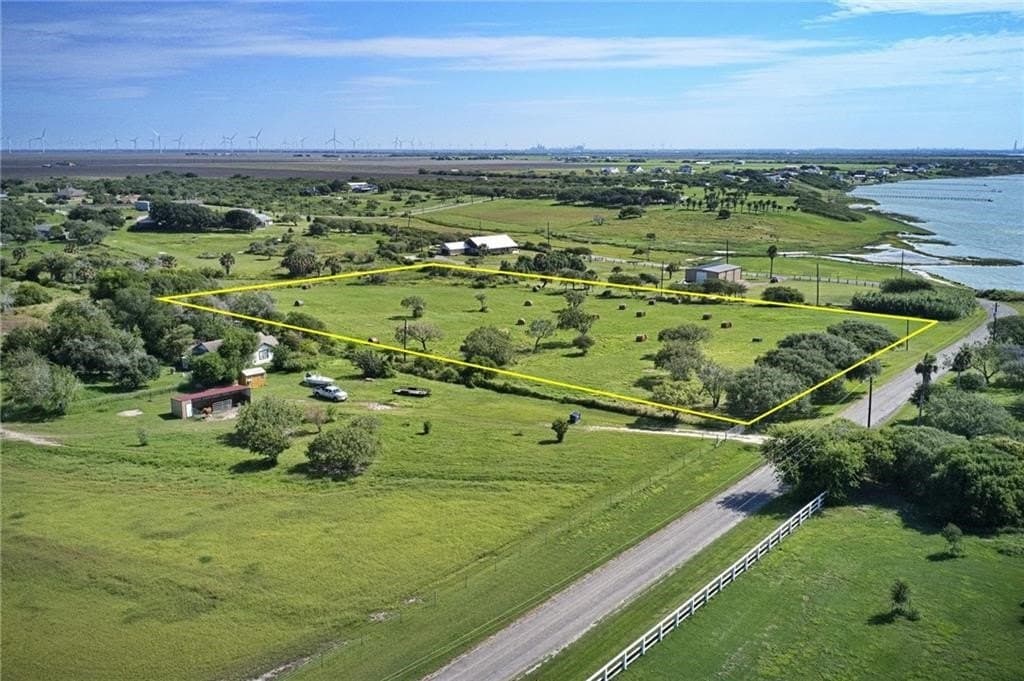 5.42 acres in San Patricio County - photo 5