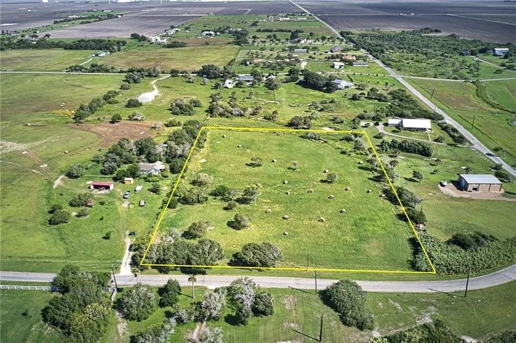 5.42 acres in San Patricio County - photo 8