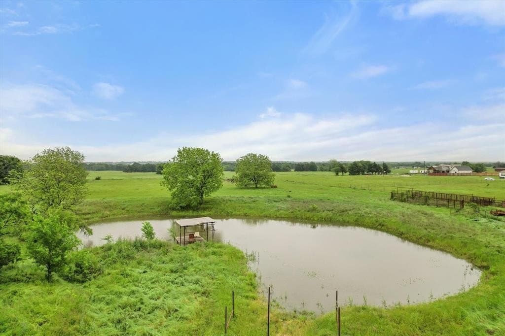 13.73 acres in Navarro County gallery image 2