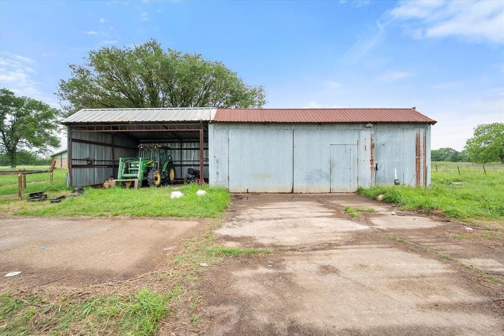 13.73 acres in Navarro County featured view