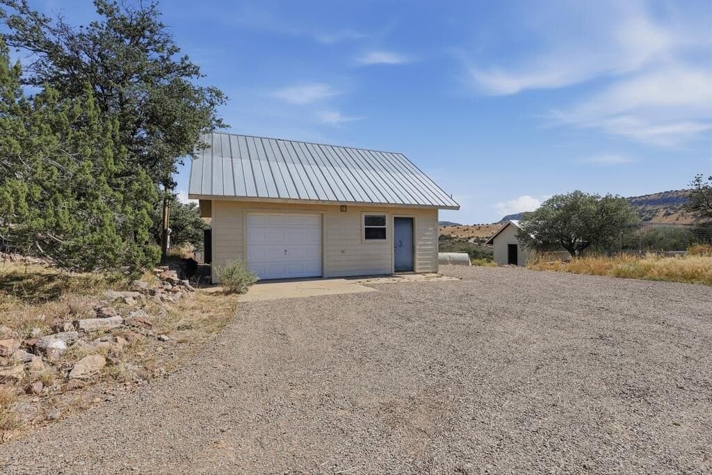 10 acres in Jeff Davis County - photo 11