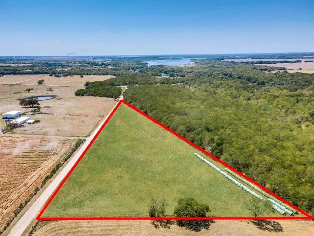 5.02 acres in Grayson County featured view
