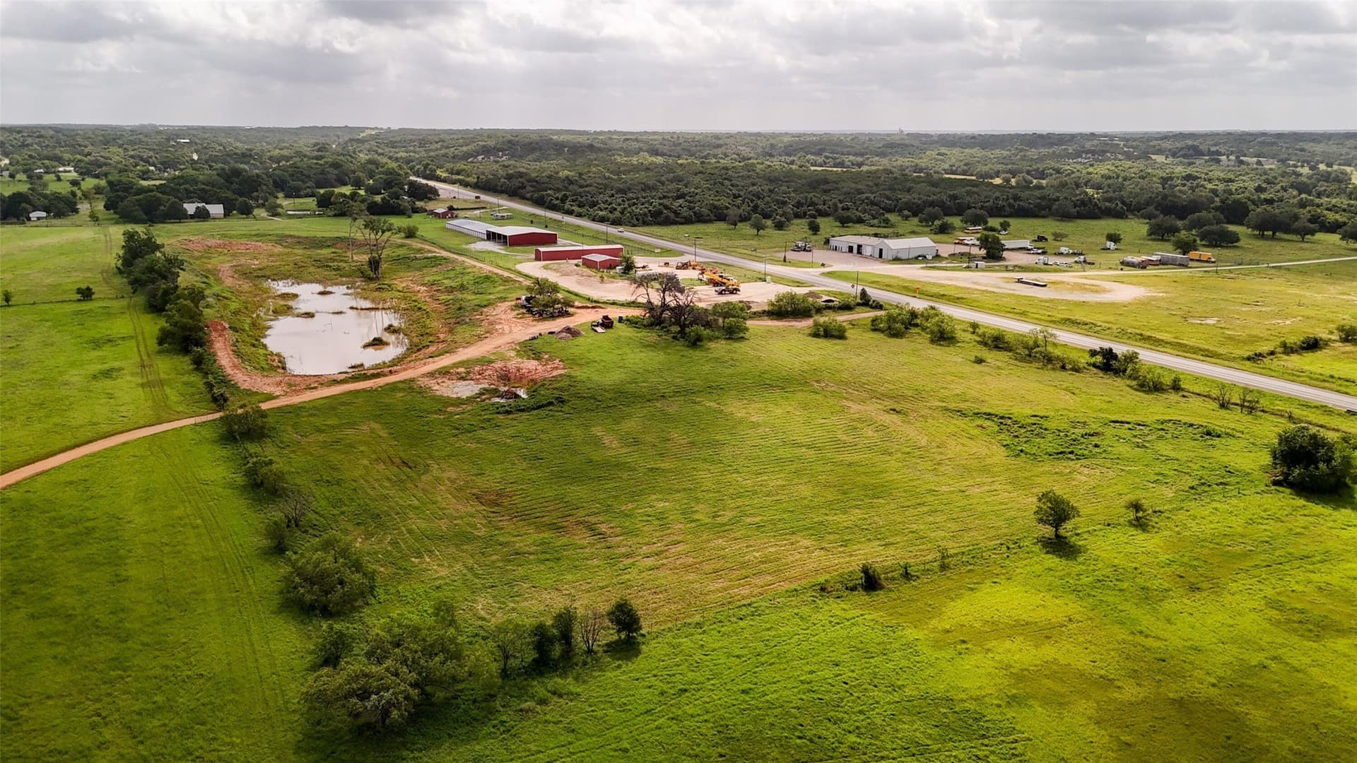 99 acres in Hill County - photo 10